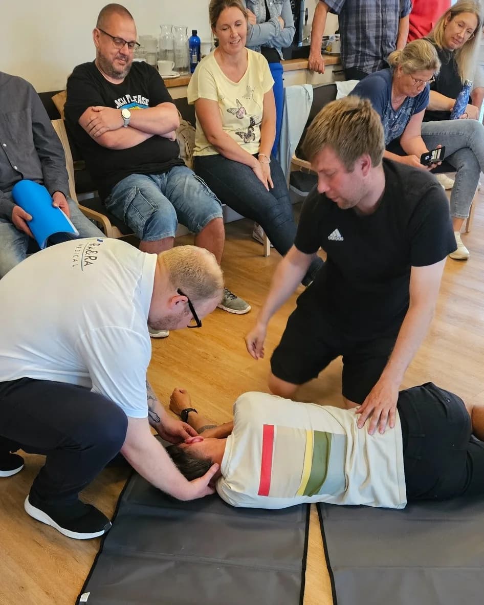 Praktiline olukorraharjutus RA&RA Medicali esmaabikoolitusel